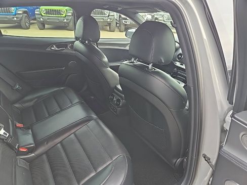 Used 2020 Kia Stinger GT2 image 80