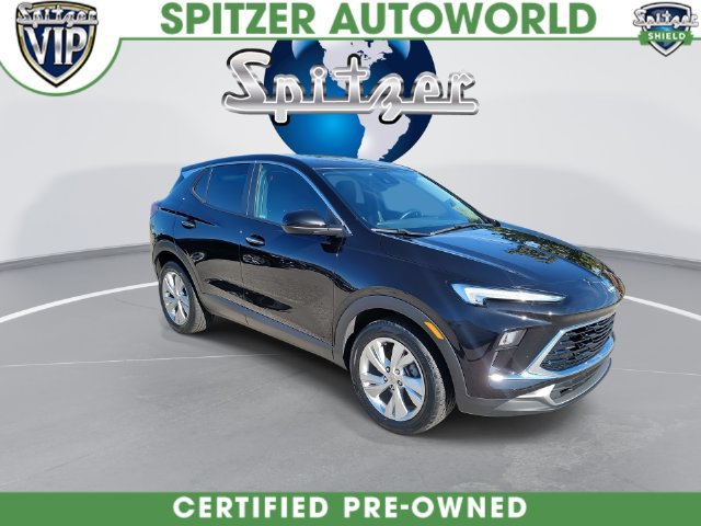 Certified 2024 Buick Encore GX Preferred w/ Comfort Package FWD image 3