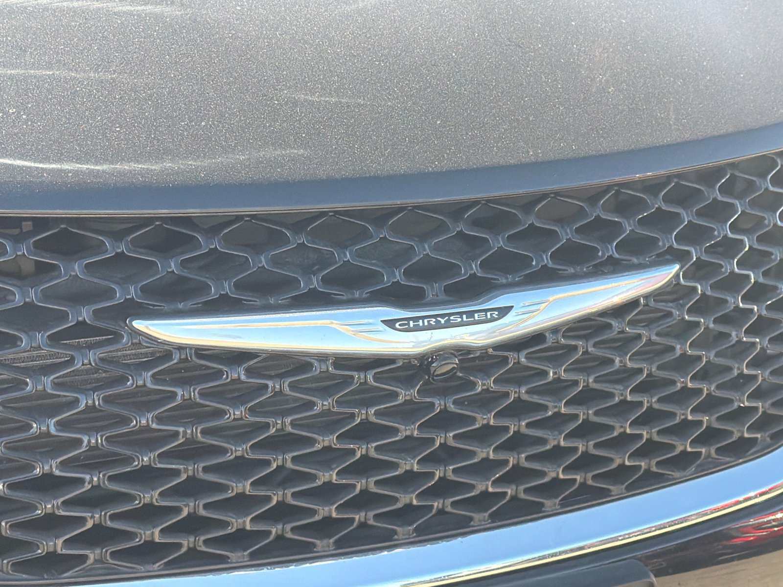 Used 2026 Chrysler Pacifica Limited FWD image 37