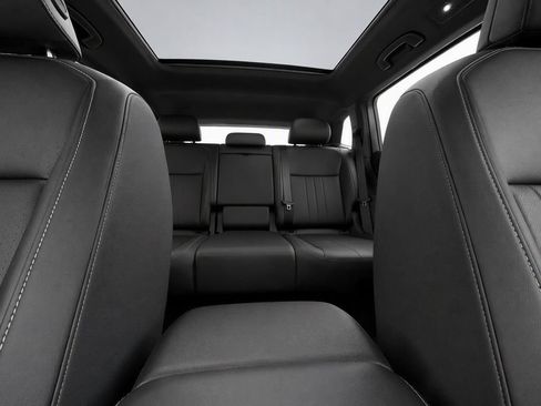 Certified 2024 Volkswagen Tiguan SE R-Line AWD/4WD image 27
