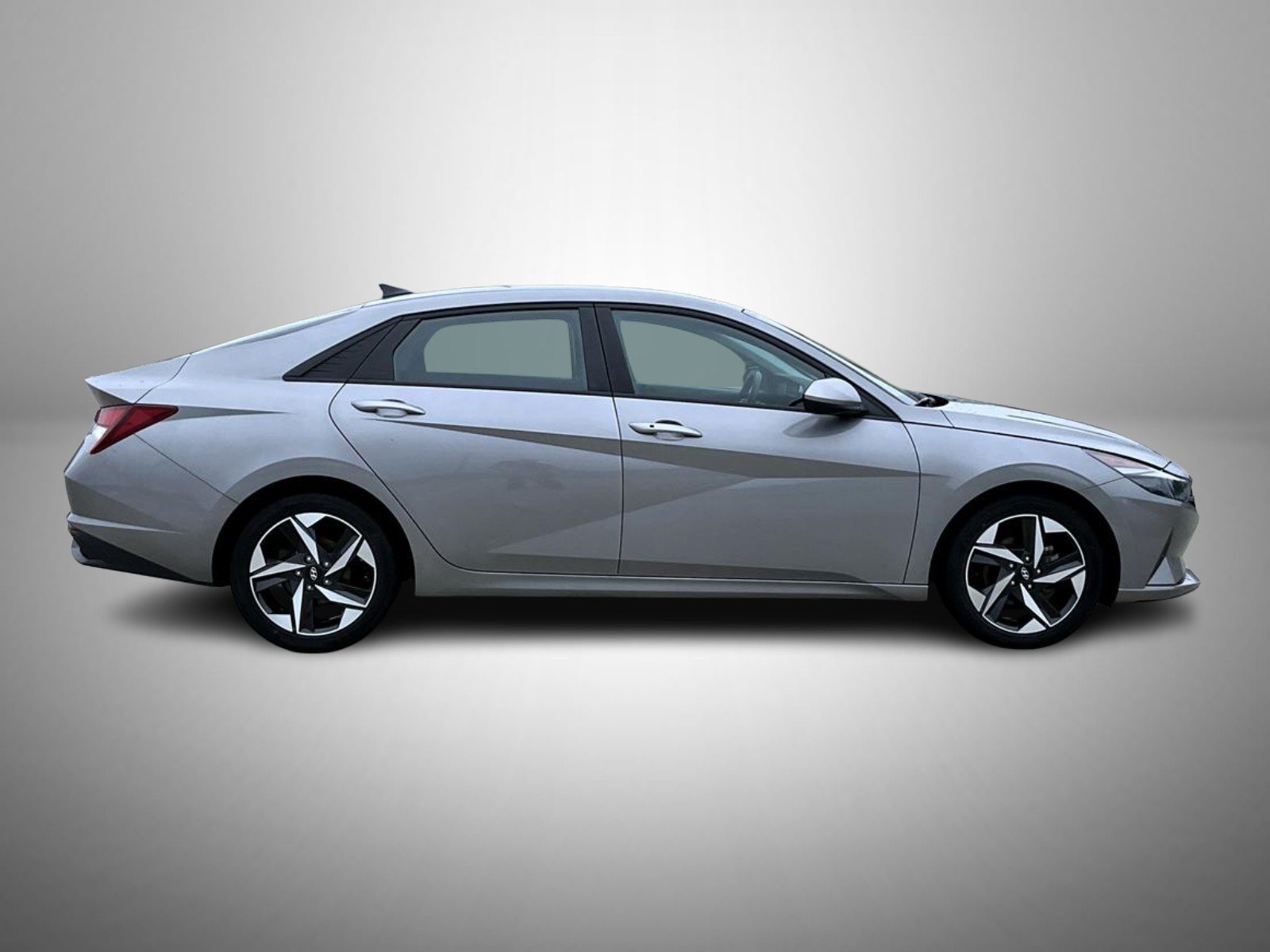 Certified 2023 Hyundai Elantra SEL w/ Convenience Package FWD image 4