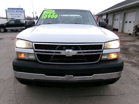 Used 2006 Chevrolet Silverado 2500 W/T w/ Skid Plate Package image 3