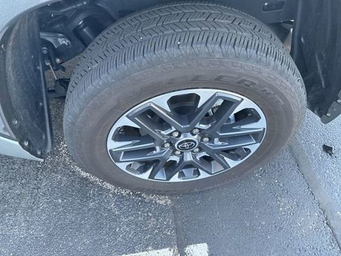 Used 2023 Toyota Tundra Limited image 16