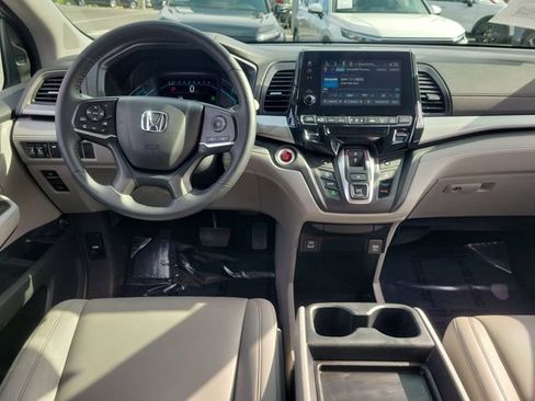 Used 2023 Honda Odyssey EX-L image 10