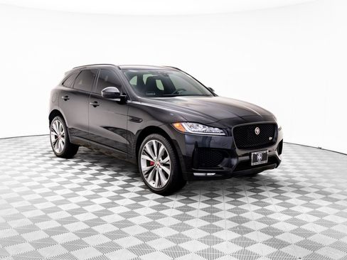 Used 2020 Jaguar F-PACE S image 7
