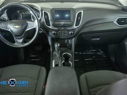 Used 2021 Chevrolet Equinox LT FWD image 28