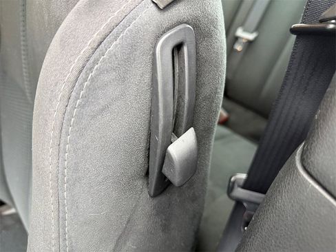 Used 2010 Nissan Altima 2.5 S w/ Premium Pkg image 29