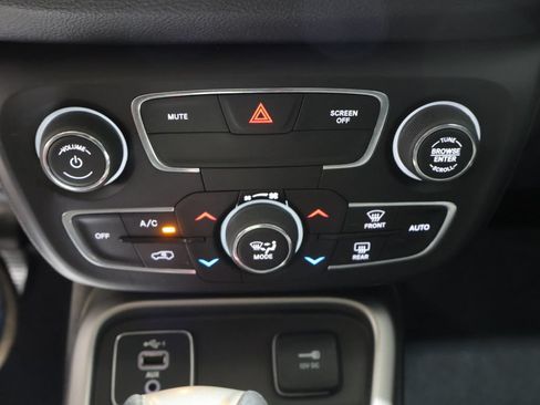 Used 2020 Jeep Compass Sport FWD image 30