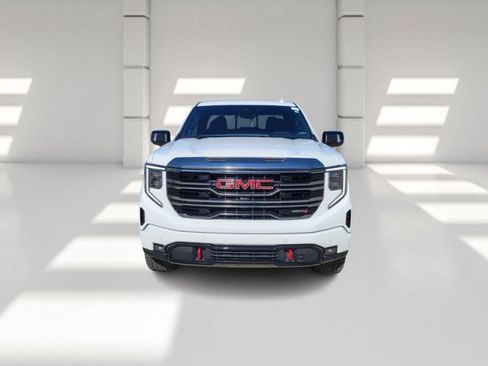 Used 2023 GMC Sierra 1500 AT4 w/ AT4 Premium Package AWD/4WD image 2
