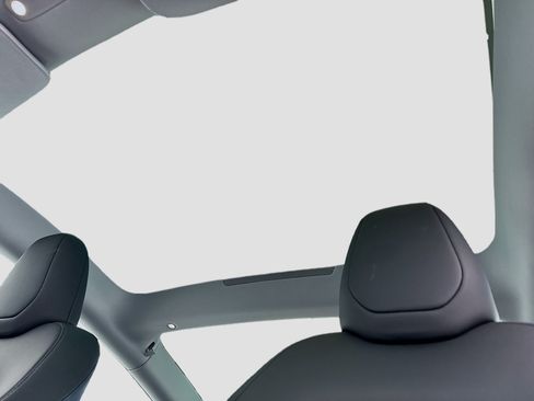 Used 2025 Tesla Model 3 Long Range RWD image 14