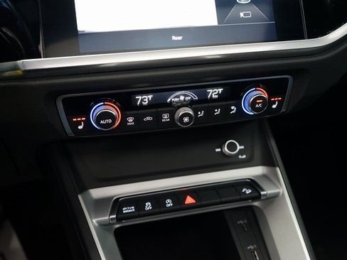 Used 2021 Audi Q3 2.0T Premium image 36