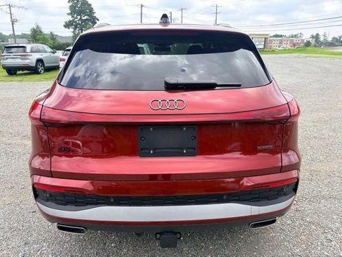 Used 2025 Audi Q5 Premium Plus w/ Premium Plus AWD/4WD image 4