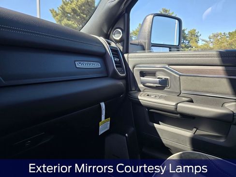 New 2026 RAM 3500 Laramie AWD/4WD image 29