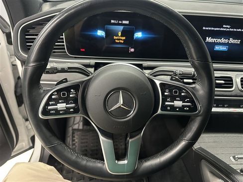 Used 2023 Mercedes-Benz GLS 450 4MATIC image 24