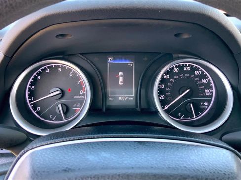 Used 2023 Toyota Camry LE image 24