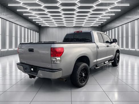 Used 2009 Toyota Tundra 4x4 Double Cab w/ Tow Pkg image 5