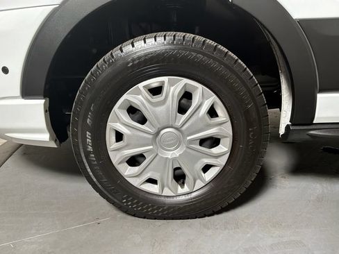 Used 2024 Ford Transit 350 XLT RWD image 9
