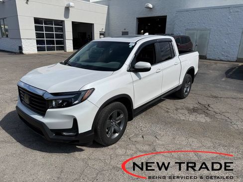 Certified 2023 Honda Ridgeline RTL image 1