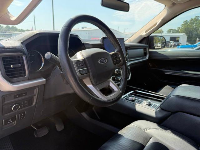 Used 2022 Ford Expedition XLT AWD/4WD image 8