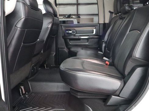 Used 2018 RAM 2500 Laramie AWD/4WD image 45