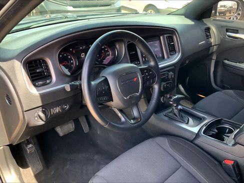 Used 2022 Dodge Charger SXT w/ Blacktop Package image 18