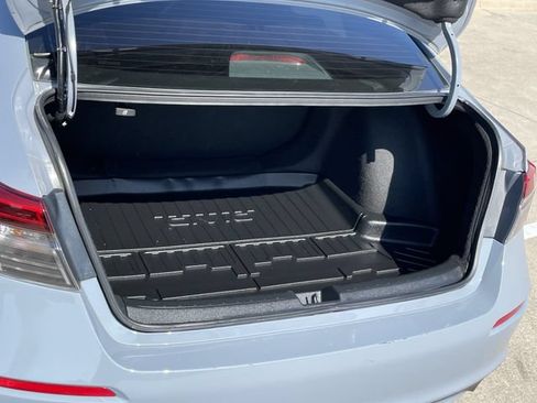 Used 2024 Honda Civic Sport image 28