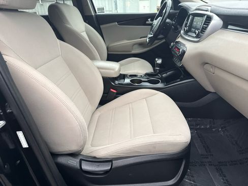 Used 2020 Kia Sorento S AWD/4WD image 12