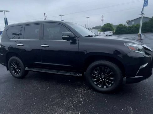 Used 2021 Lexus GX 460 Premium w/ Premium Package AWD/4WD image 2