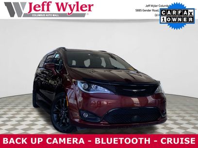 Used 2020 Chrysler Pacifica Touring-L w/ Advanced Safetytec Group
