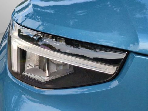 Used 2024 Volvo C40 Recharge Core w/ Climate Package image 26