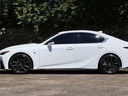 Certified 2024 Lexus IS 350 F Sport RWD image 9