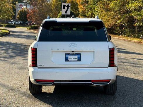 New 2026 Hyundai Palisade Calligraphy FWD image 5