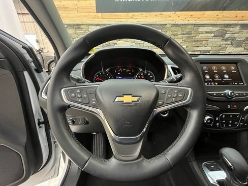 Used 2023 Chevrolet Equinox LT AWD/4WD image 16