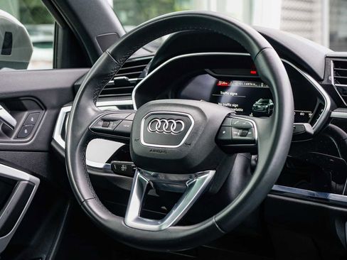 Used 2022 Audi Q3 2.0T Premium Plus w/ Premium Plus Package image 15