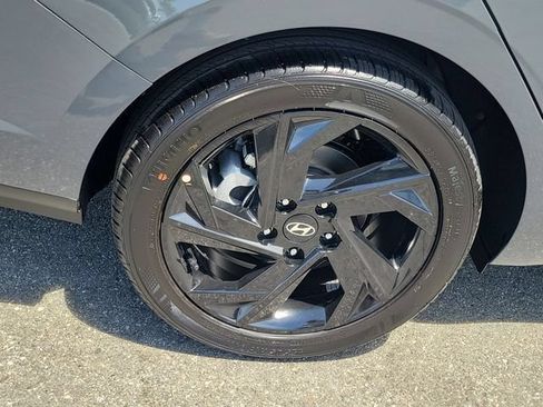 New 2026 Hyundai Elantra SEL Sport FWD image 30