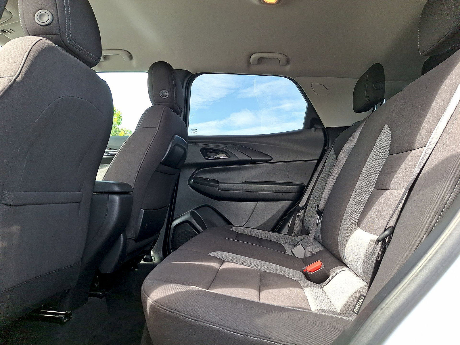 Used 2024 Chevrolet TrailBlazer LT FWD image 19