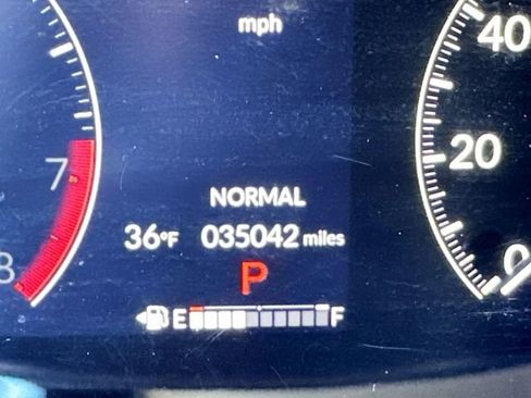 Certified 2024 Honda HR-V LX image 7