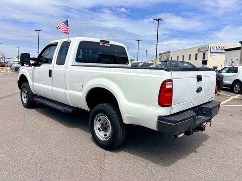 Used 2016 Ford F250 XL w/ Power Equipment Group AWD/4WD image 4