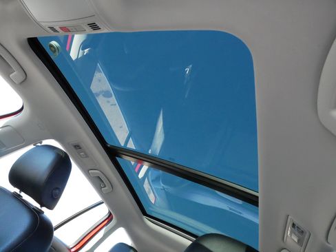 Used 2018 Volkswagen Golf Alltrack SE image 30