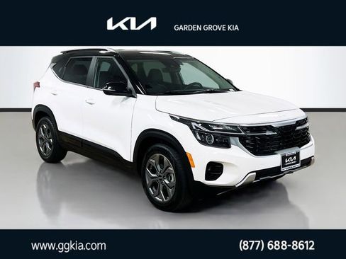 Certified 2024 Kia Seltos S image 1