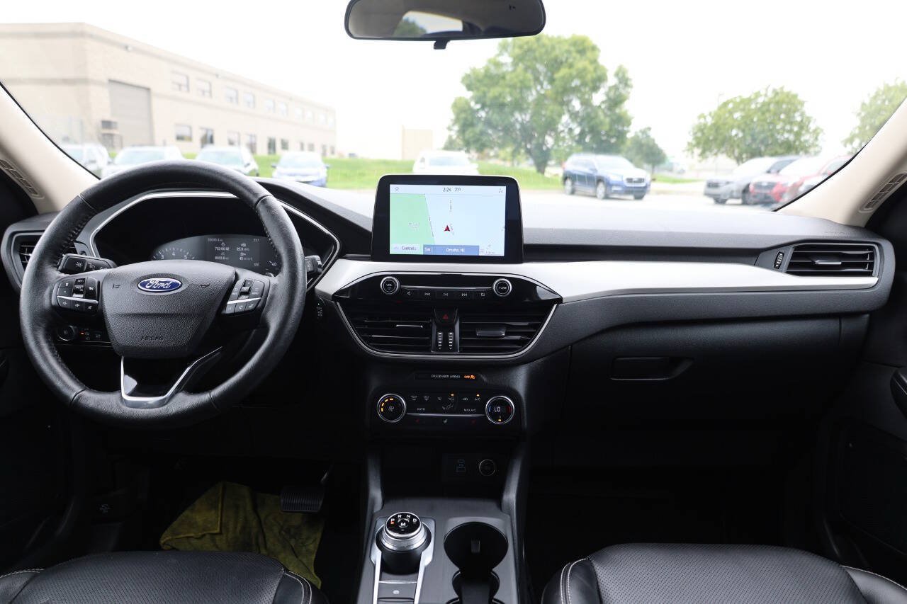 Used 2020 Ford Escape SEL AWD/4WD image 14
