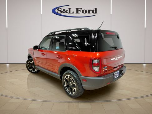 Used 2023 Ford Bronco Sport Outer Banks w/ Tech Package AWD/4WD image 3