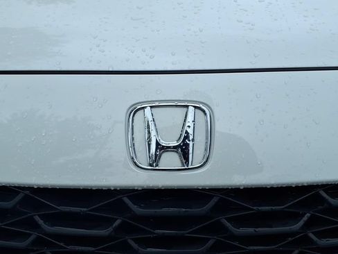 Used 2024 Honda HR-V LX image 11