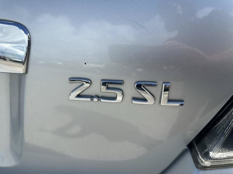 Used 2010 Nissan Altima 2.5 SL w/ SL Pkg FWD image 15