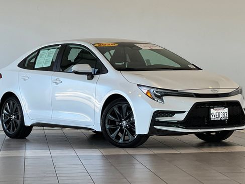 Certified 2026 Toyota Corolla SE w/ SE Package FWD image 2