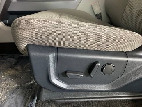 Used 2020 Ford F150 XLT w/ Equipment Group 302A Luxury AWD/4WD image 19