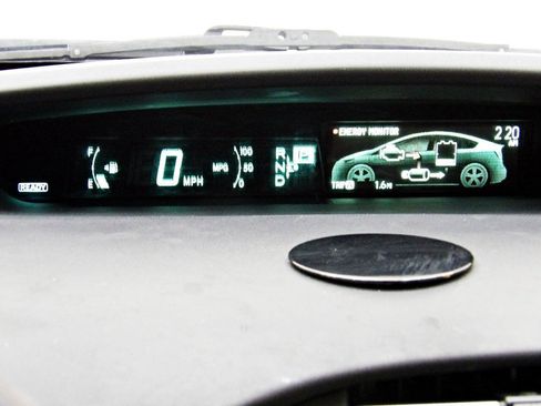 Used 2014 Toyota Prius Two FWD image 14