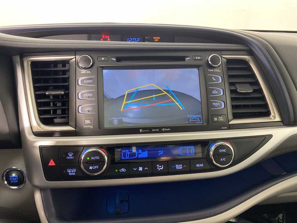 Used 2019 Toyota Highlander Limited Platinum AWD/4WD image 20