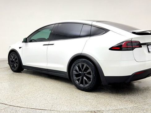 Used 2024 Tesla Model X image 7