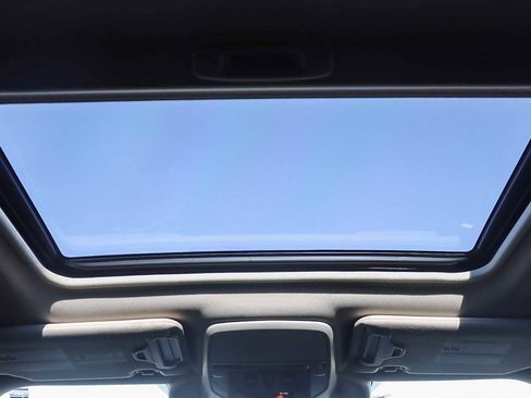 Used 2020 Subaru Forester Touring image 15